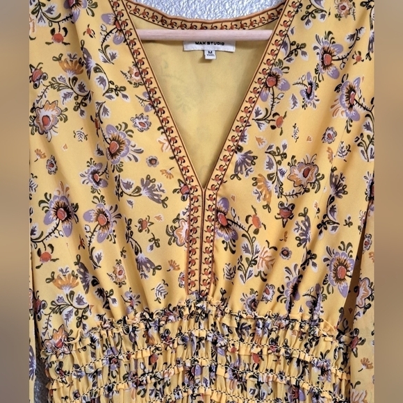 Max Studio Mustard Floral Long Sleeve Mini Dress   Size M - Picture 9 of 10